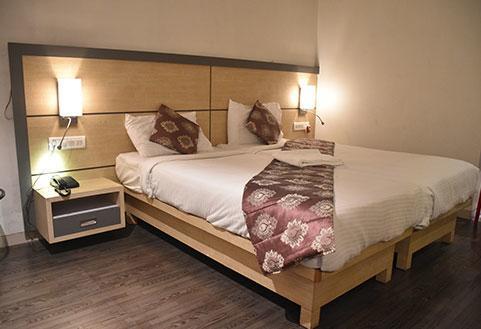 Hotel South Coast Нави Мумбай Екстериор снимка
